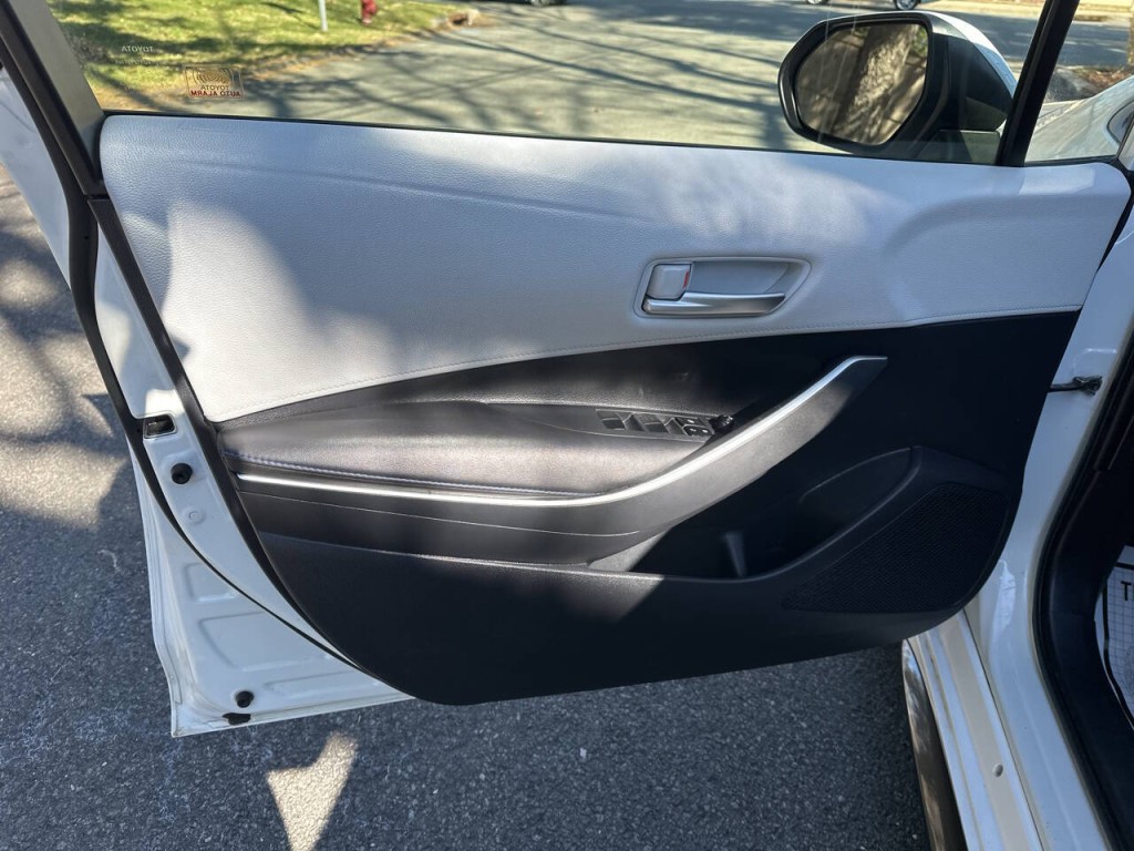 2020 Toyota Corolla Image 15