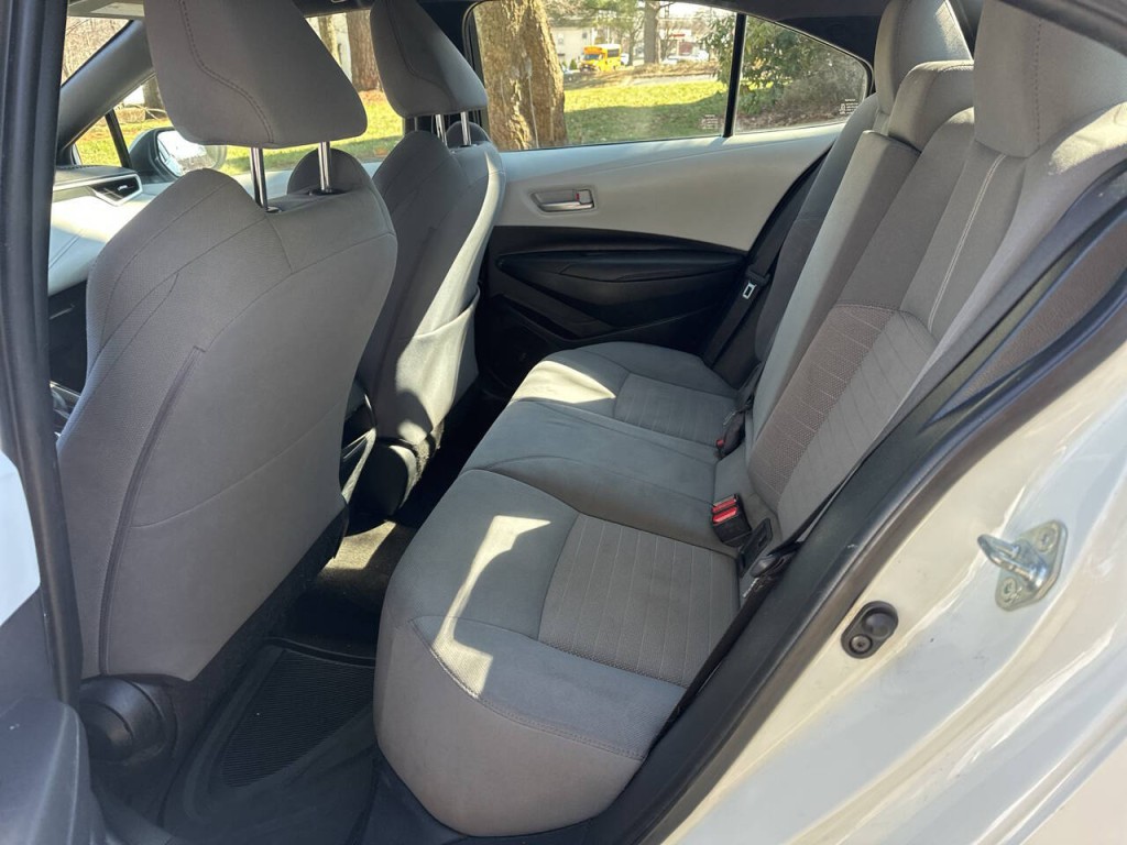 2020 Toyota Corolla Image 16