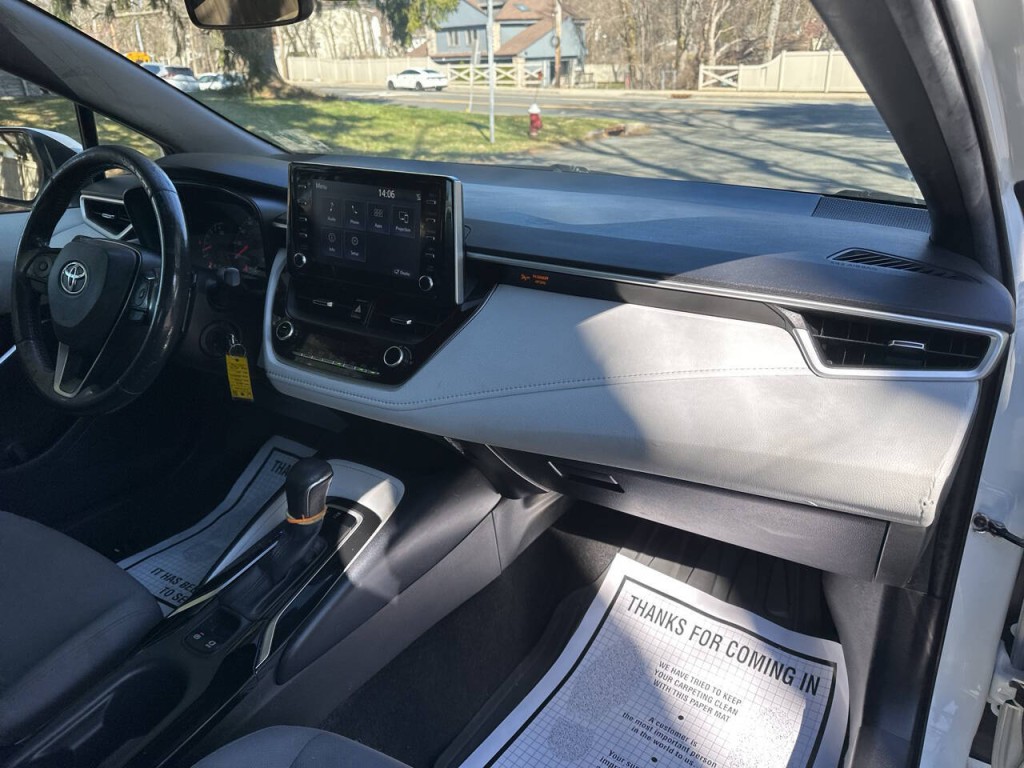 2020 Toyota Corolla Image 19