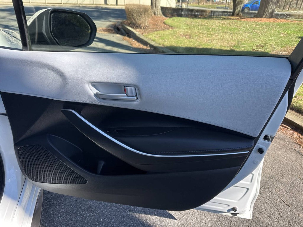 2020 Toyota Corolla Image 20