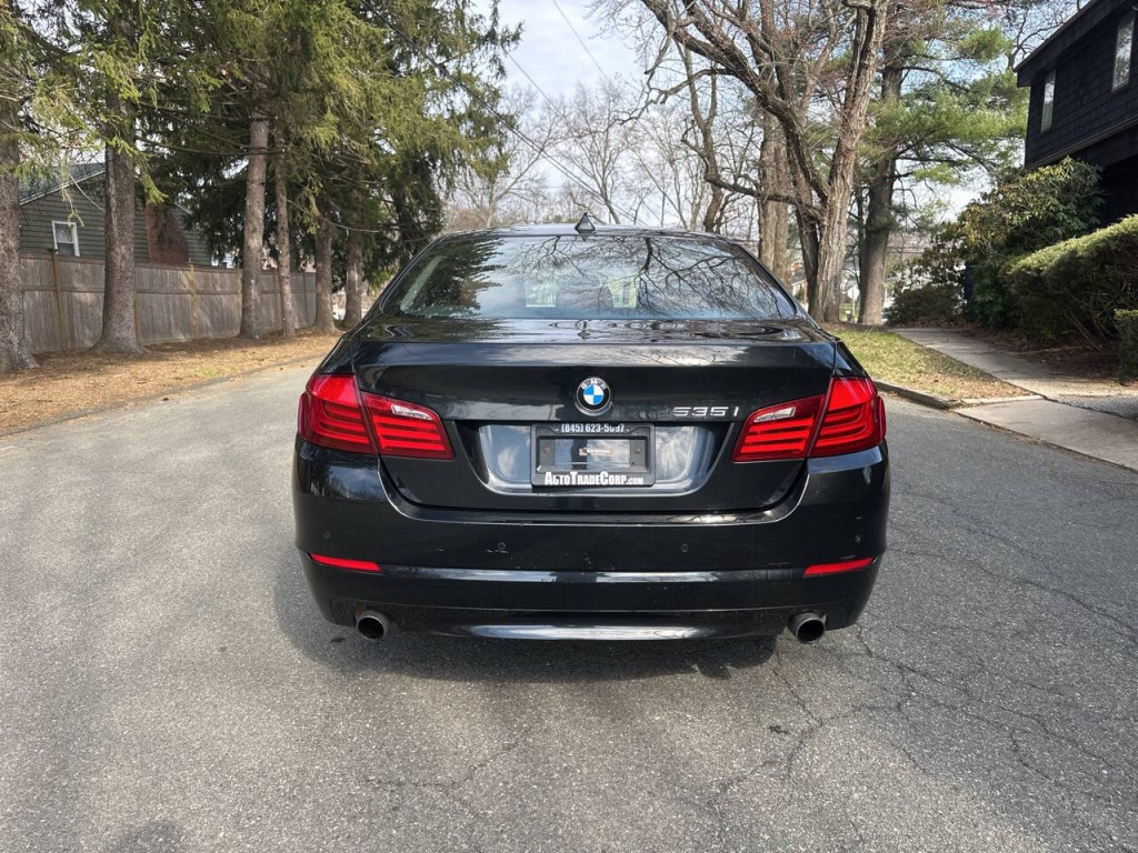 2012 BMW 5 Series Image 5