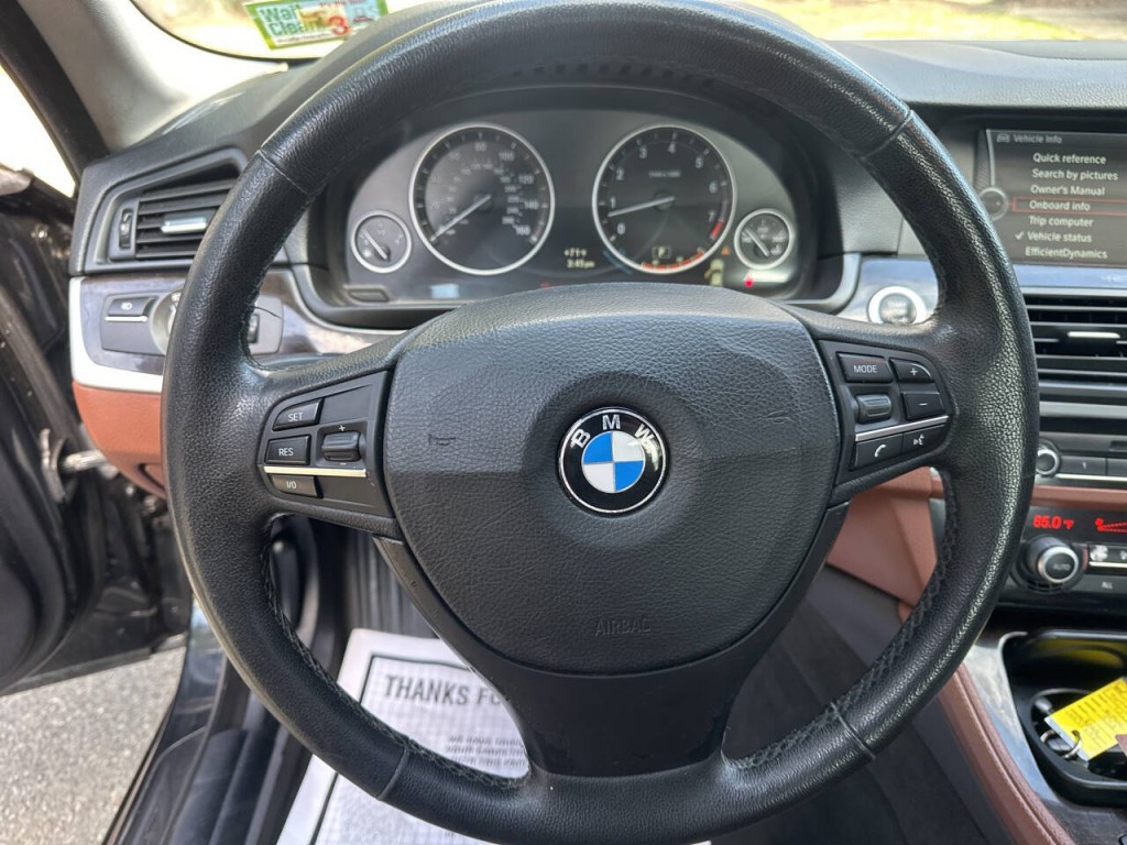2012 BMW 5 Series Image 11