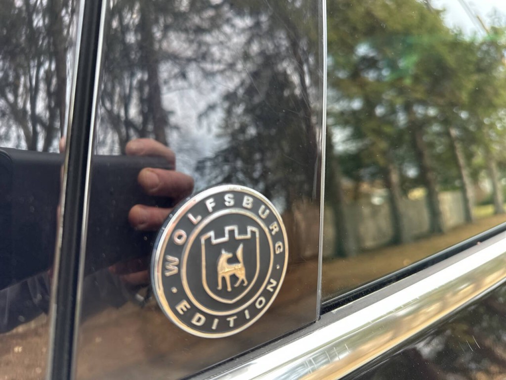 2017 Volkswagen Touareg Image 30