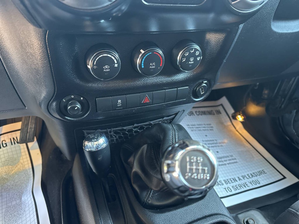 2014 Jeep Wrangler Unlimited Image 14