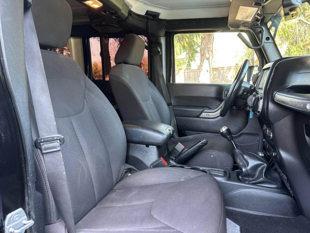 2014 Jeep Wrangler Unlimited Image 19