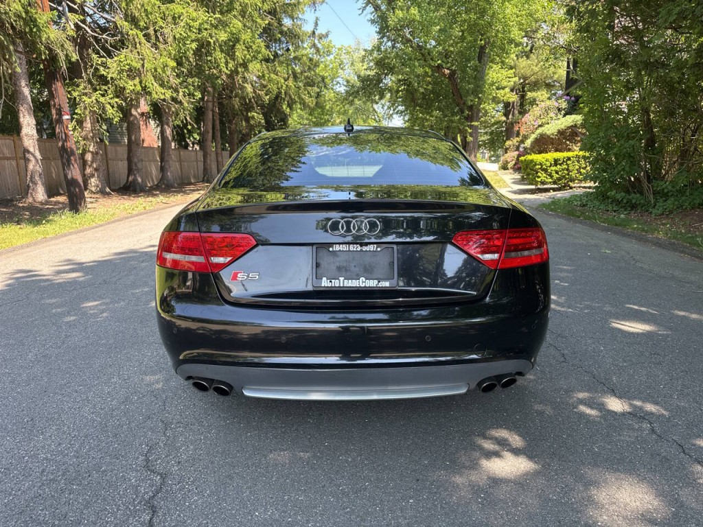 2011 Audi S5 Image 5