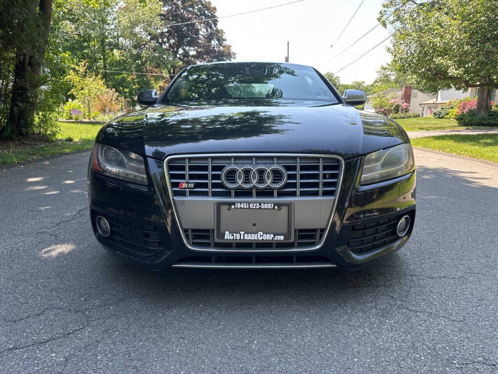 2011 Audi S5 Image 9
