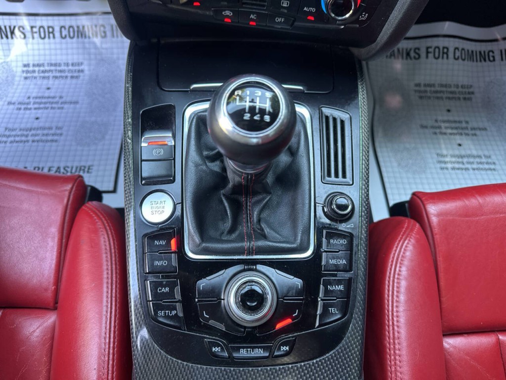 2011 Audi S5 Image 17