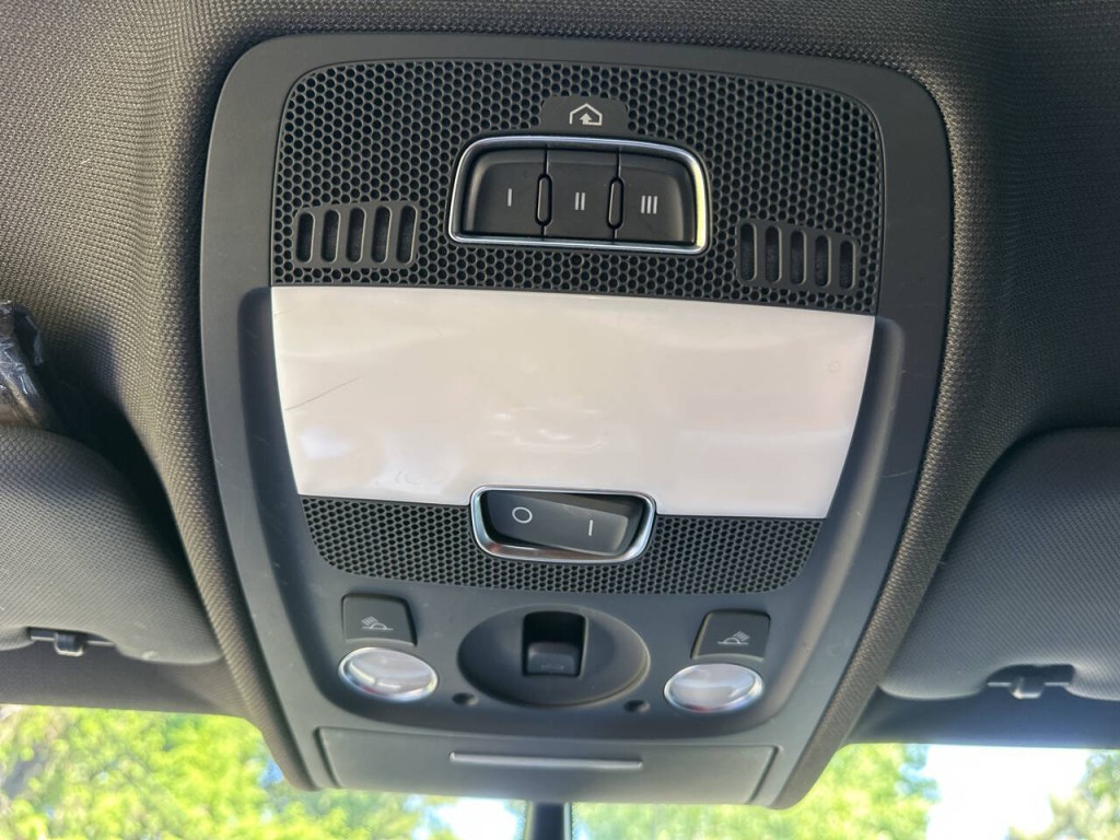 2011 Audi S5 Image 19