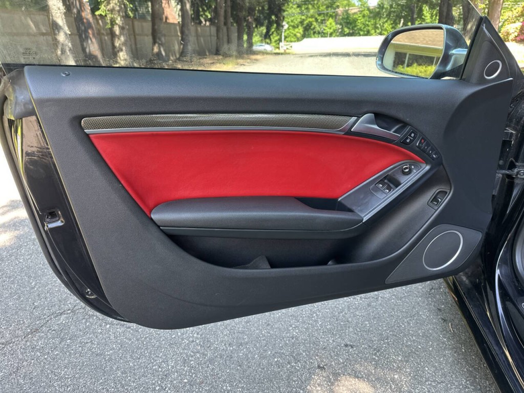 2011 Audi S5 Image 20