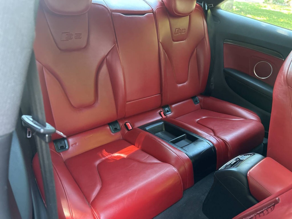 2011 Audi S5 Image 27