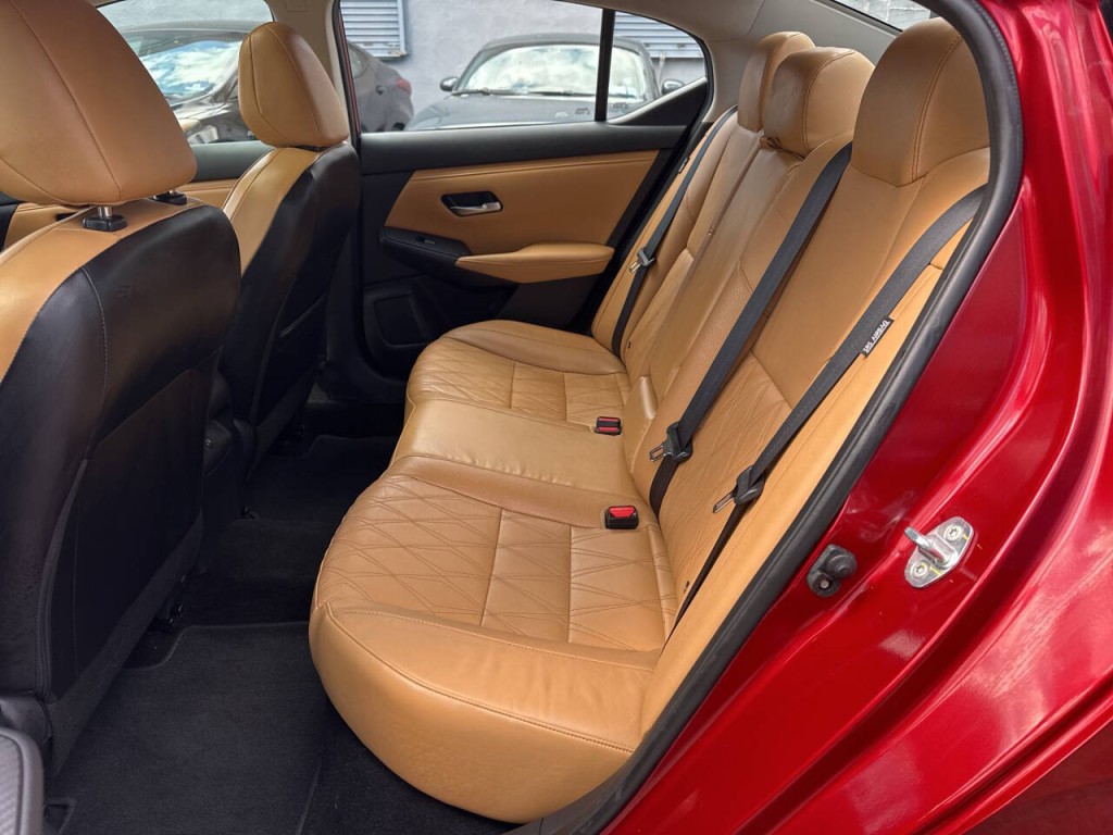 2020 Nissan Sentra Image 18