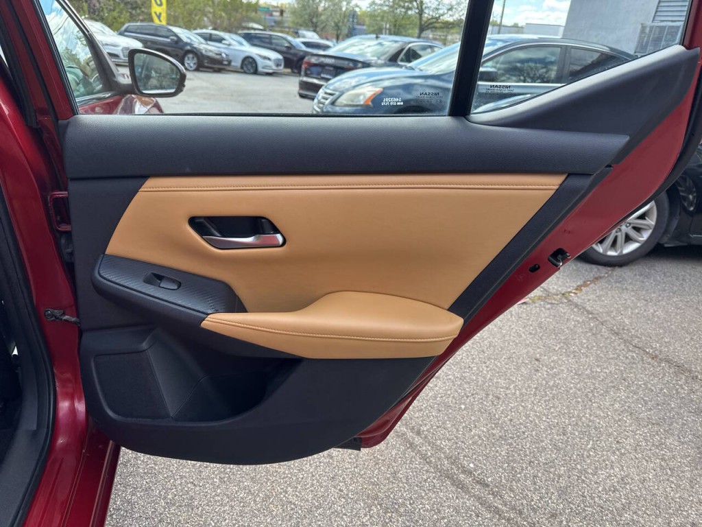 2020 Nissan Sentra Image 24