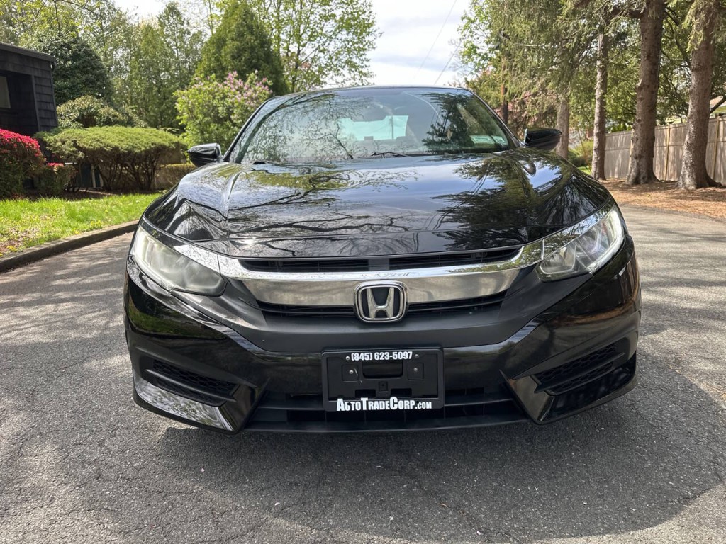 2017 Honda Civic Image 9