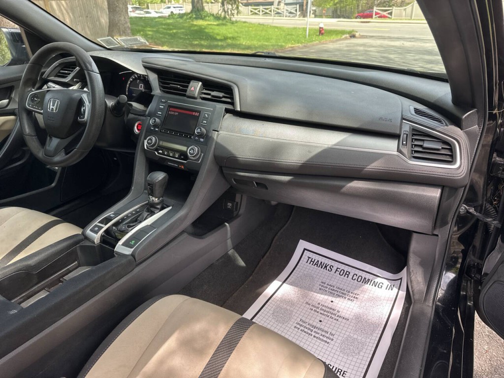2017 Honda Civic Image 18