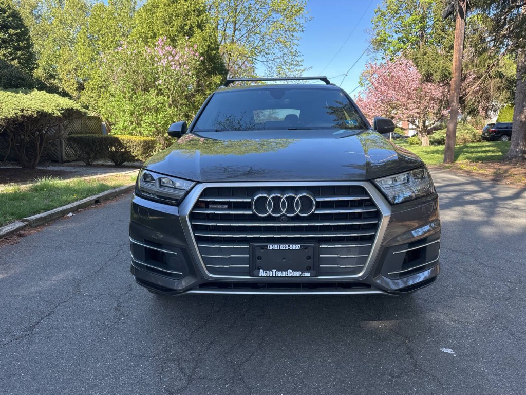 2018 Audi Q7 Image 9
