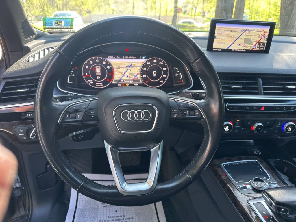 2018 Audi Q7 Image 11