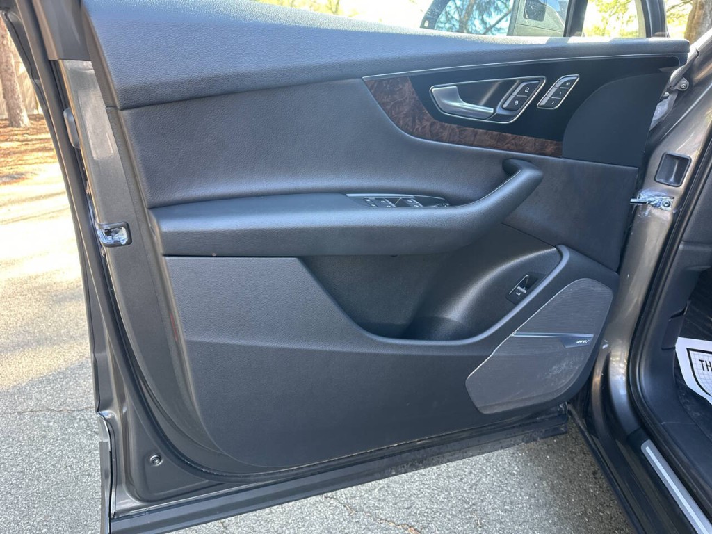 2018 Audi Q7 Image 15