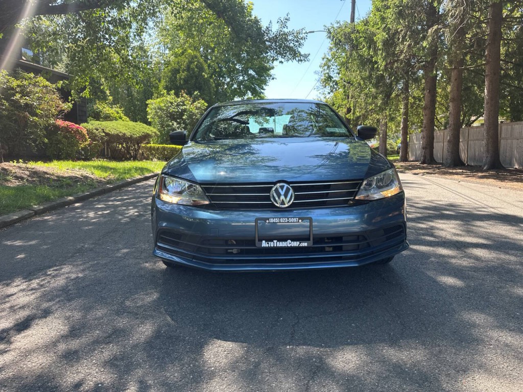 2015 Volkswagen Jetta Image 9