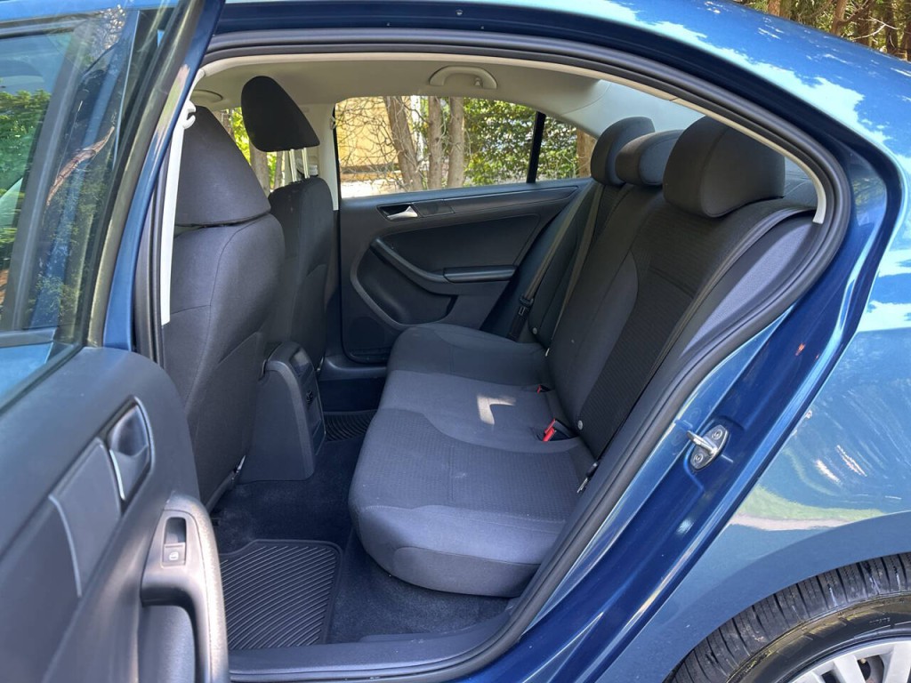 2015 Volkswagen Jetta Image 14