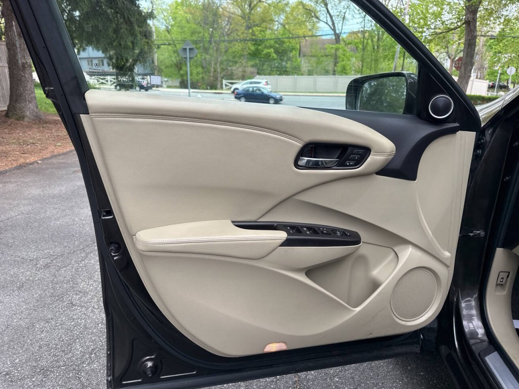 2015 Acura RDX Image 16