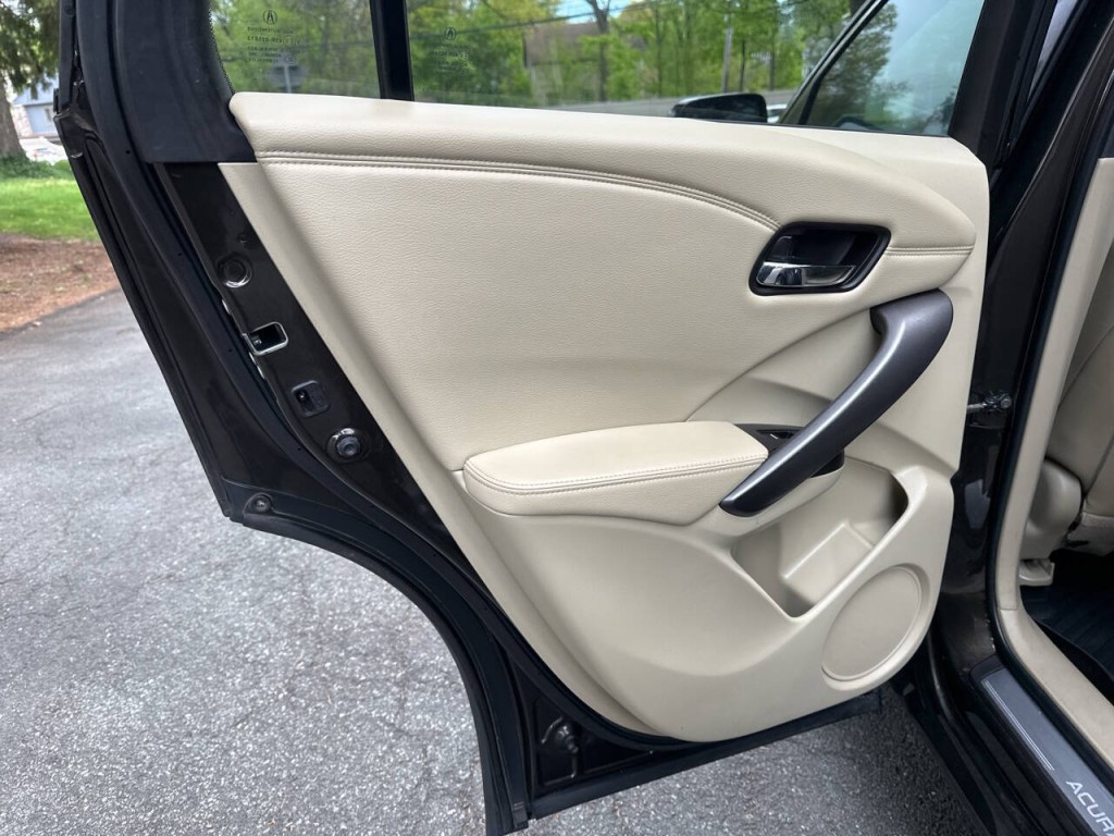 2015 Acura RDX Image 18