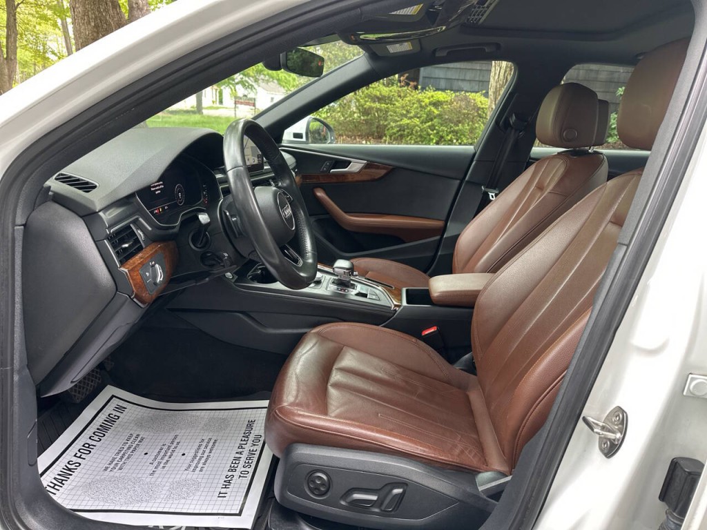 2019 Audi A4 Image 10