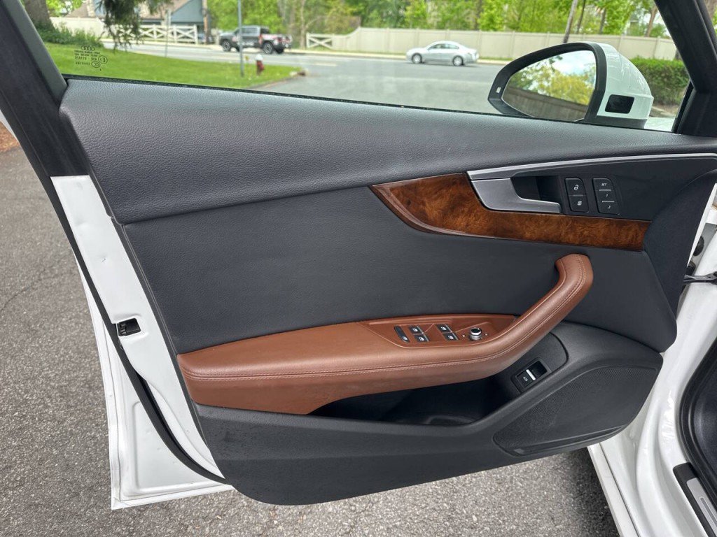 2019 Audi A4 Image 19