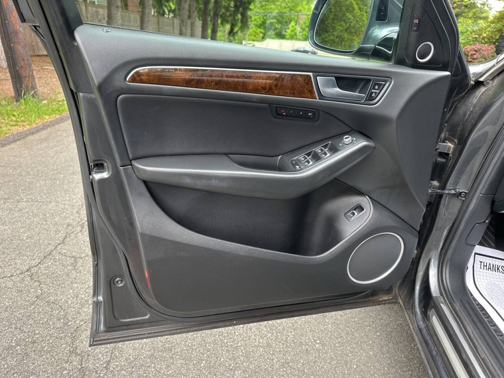 2015 Audi Q5 Image 16