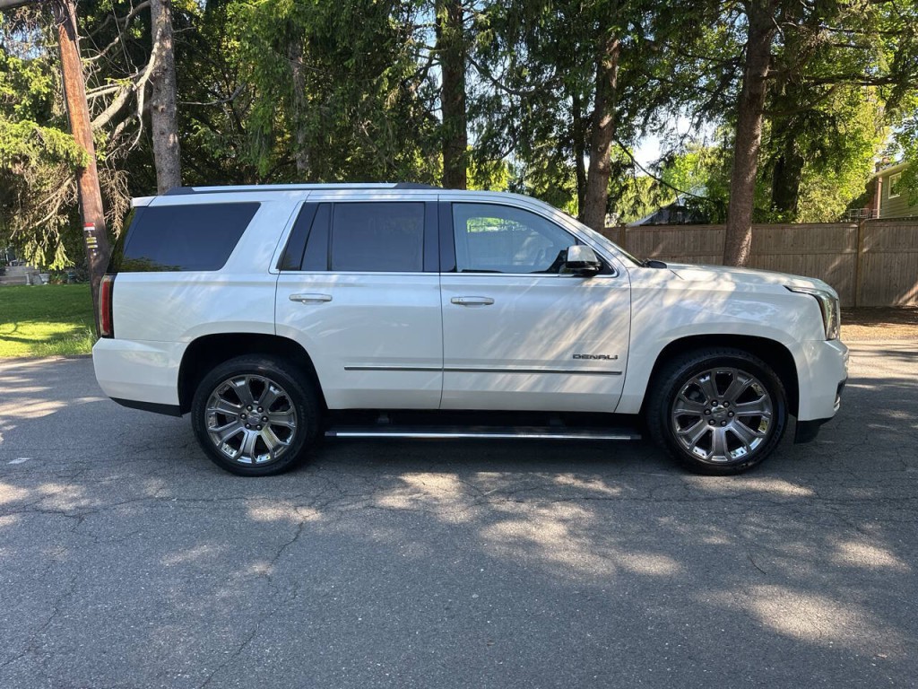 2015 GMC Yukon Image 3