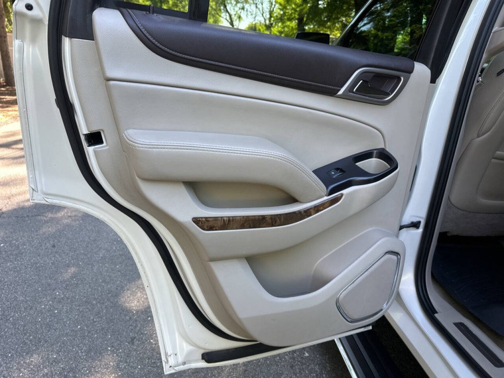 2015 GMC Yukon Image 24