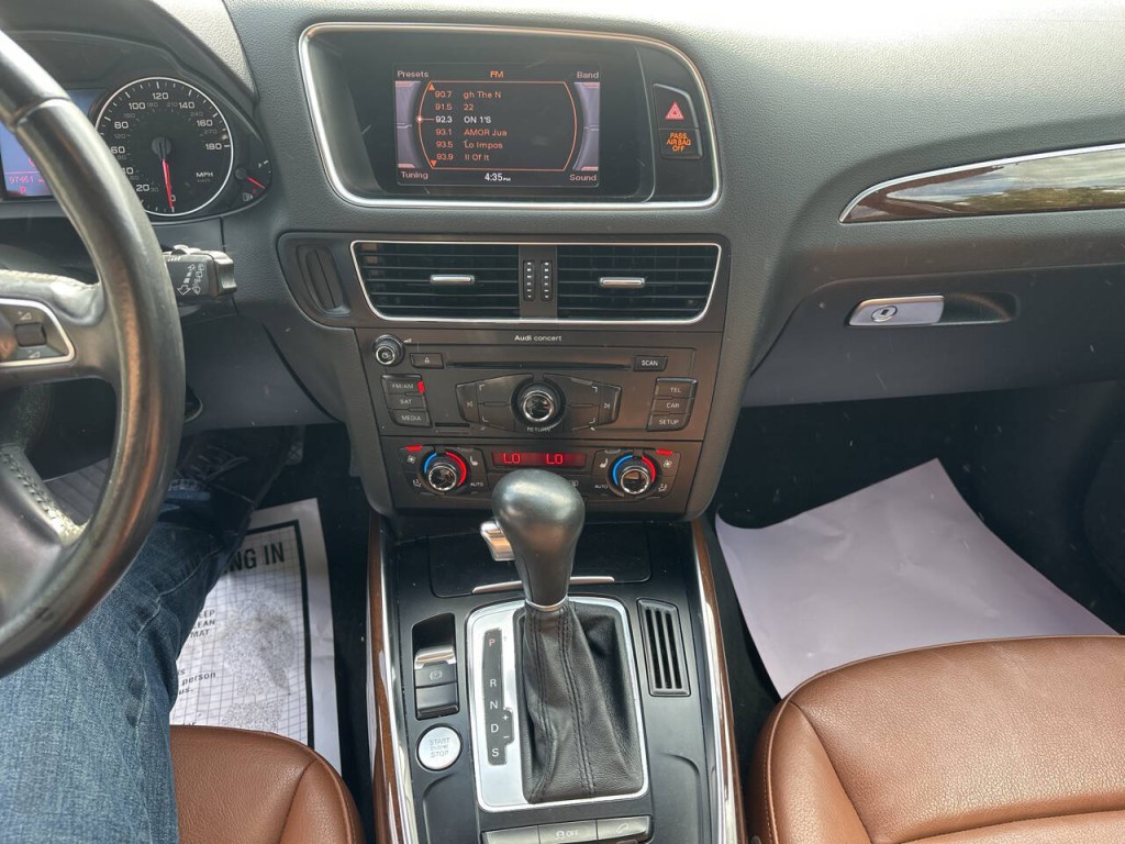 2012 Audi Q5 Image 12