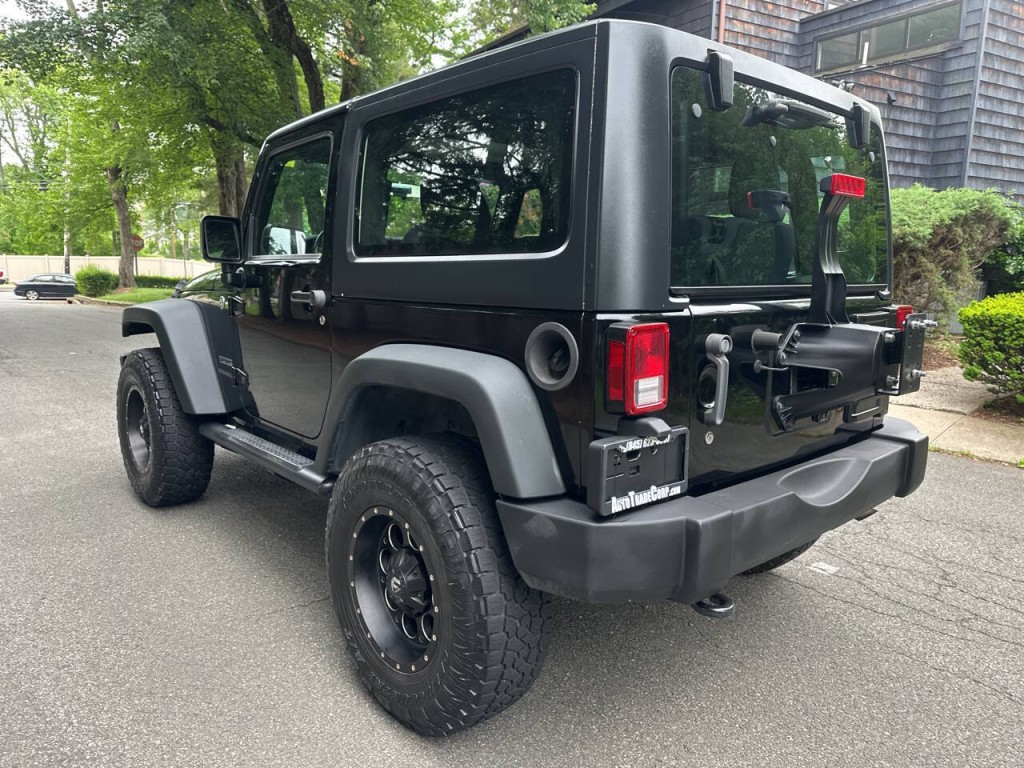 2013 Jeep Wrangler Image 7