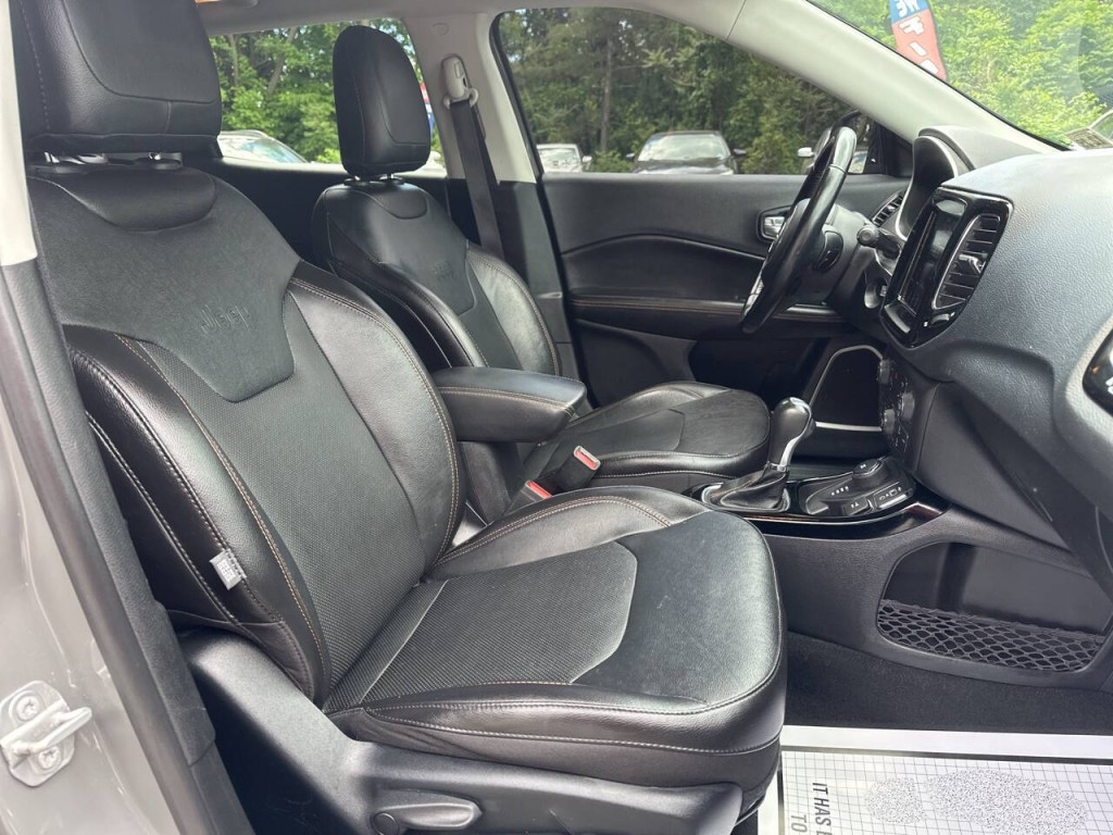 2021 Jeep Compass Image 19
