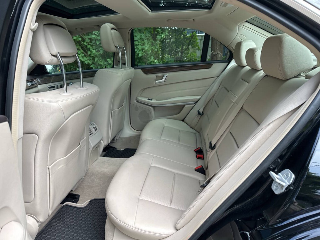 2014 Mercedes-Benz E-Class Image 17