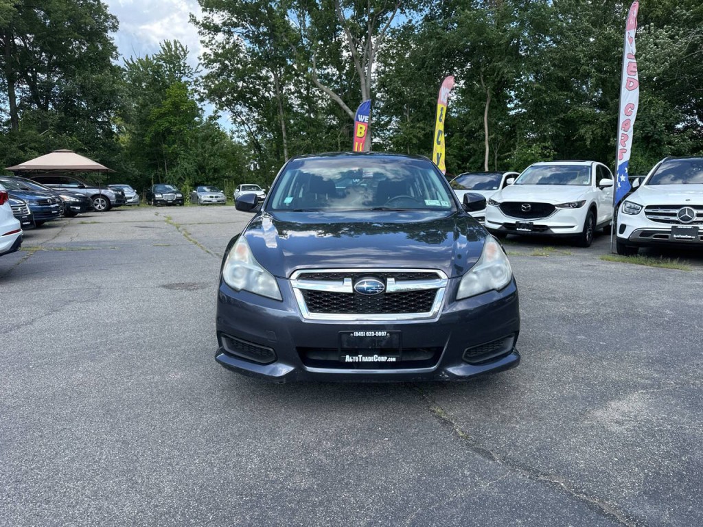2013 Subaru Legacy Image 9