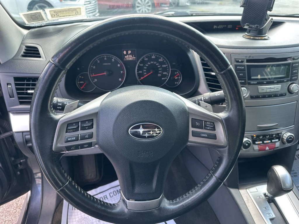 2013 Subaru Legacy Image 11