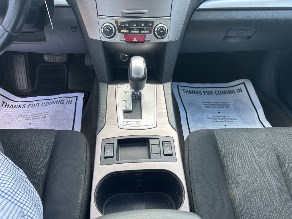2013 Subaru Legacy Image 13