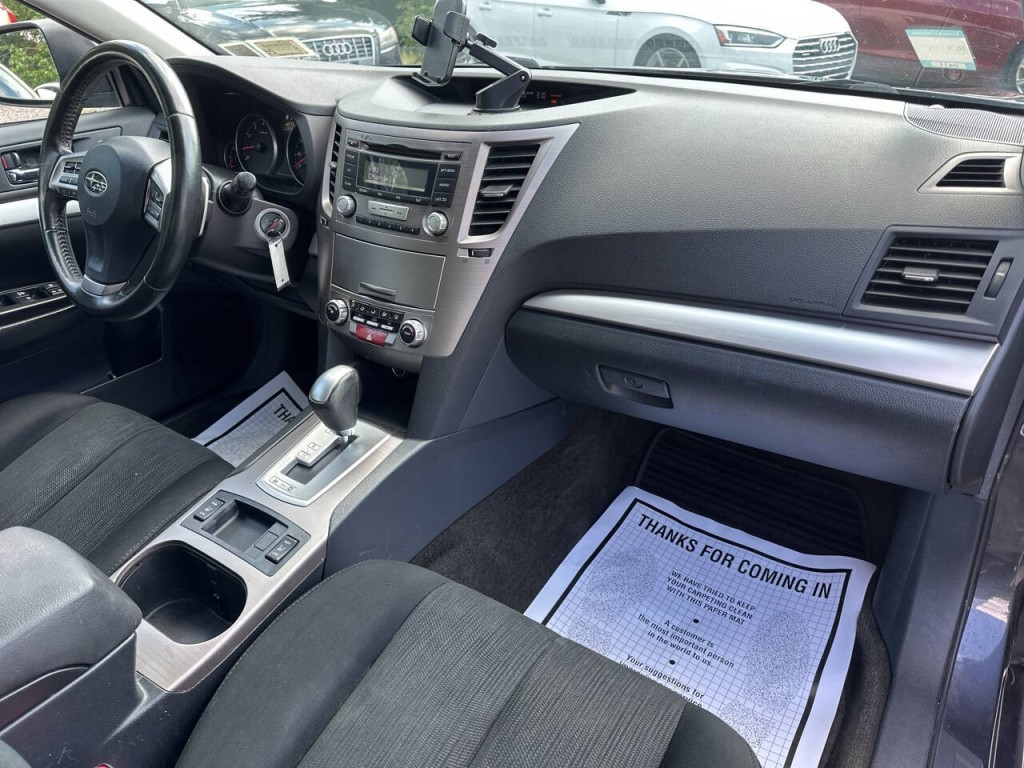 2013 Subaru Legacy Image 18