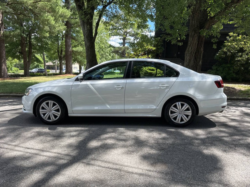 2017 Volkswagen Jetta Image 7