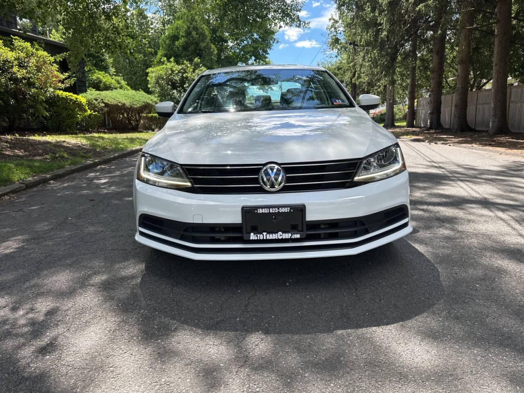 2017 Volkswagen Jetta Image 9