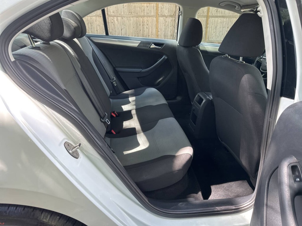 2017 Volkswagen Jetta Image 20
