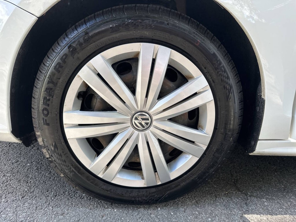 2017 Volkswagen Jetta Image 24