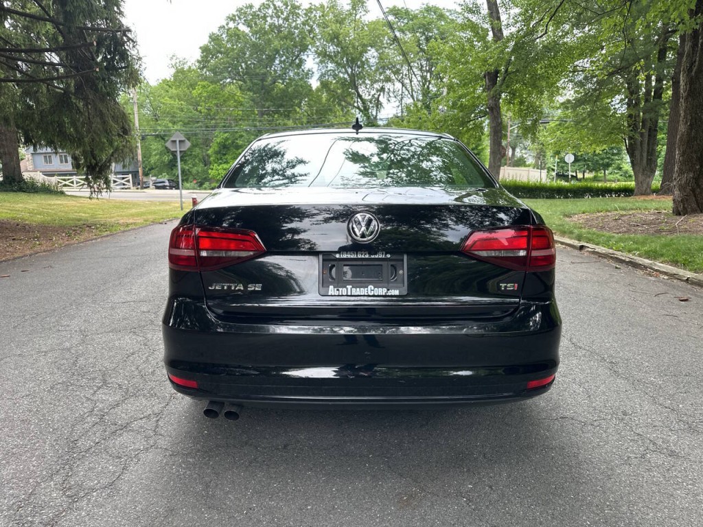 2016 Volkswagen Jetta Image 5