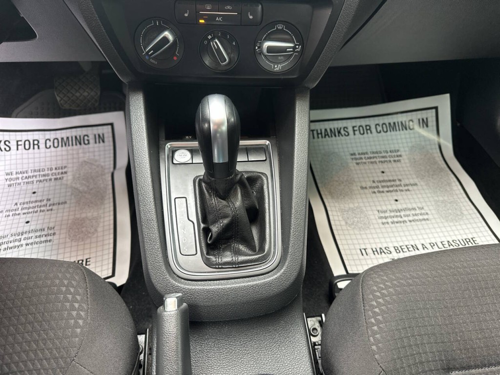 2016 Volkswagen Jetta Image 14