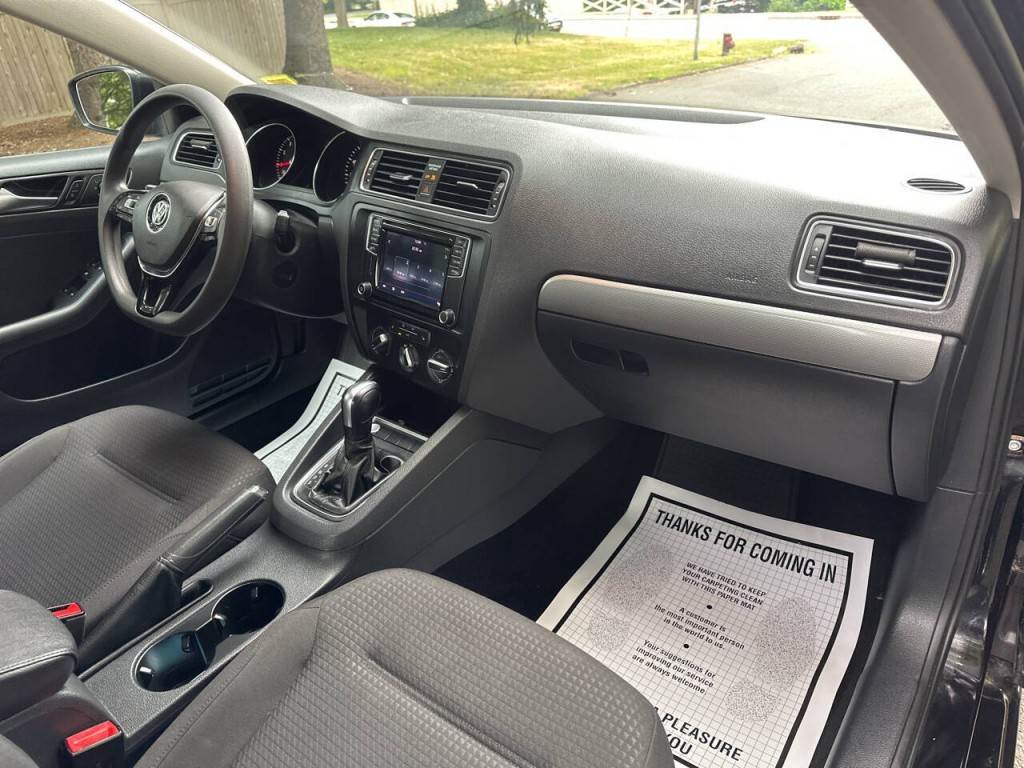 2016 Volkswagen Jetta Image 19