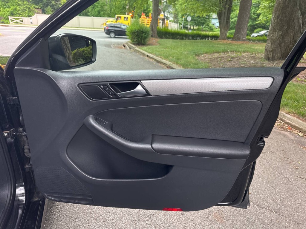 2016 Volkswagen Jetta Image 20