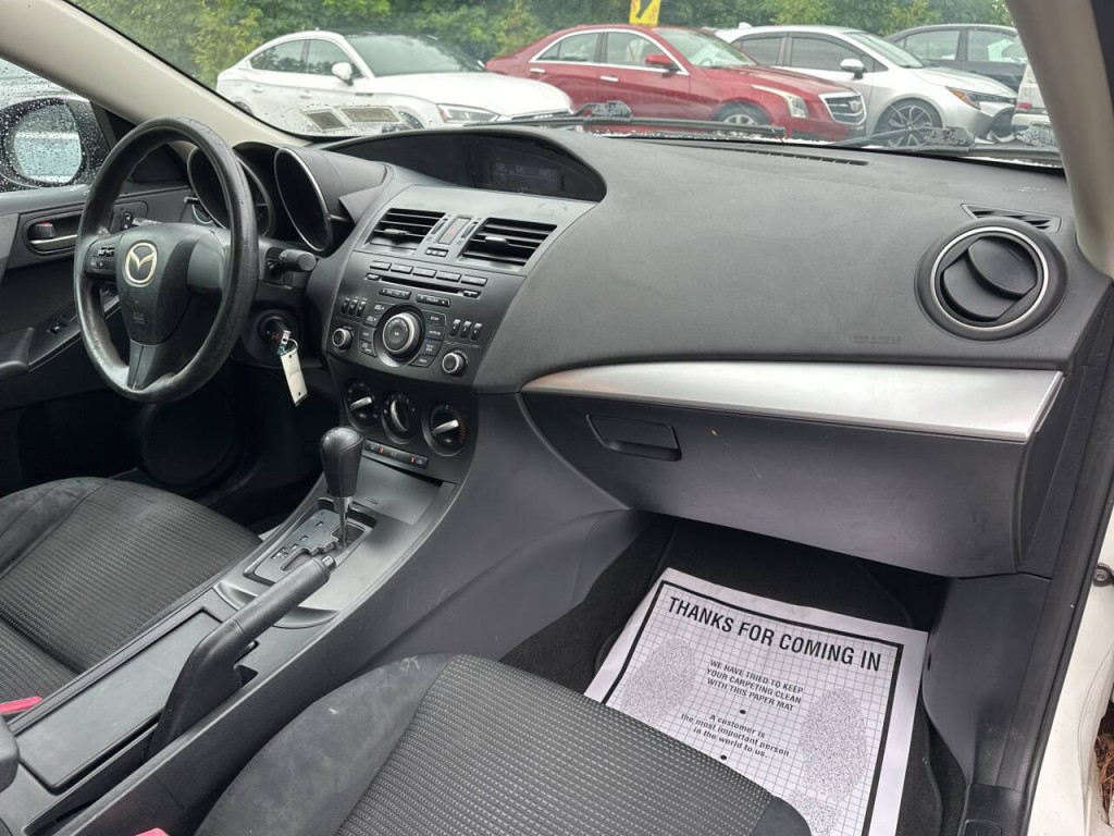 2012 Mazda Mazda3 Image 19
