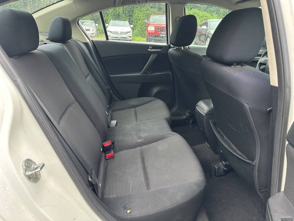 2012 Mazda Mazda3 Image 22