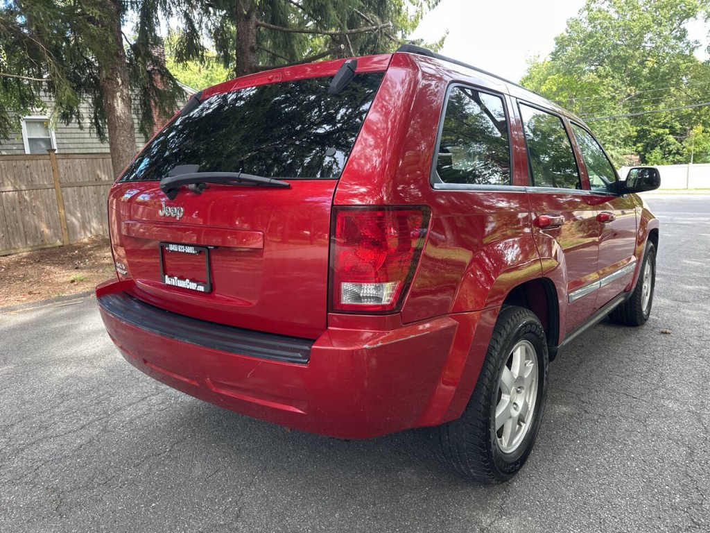 2010 Jeep Grand Cherokee Image 4